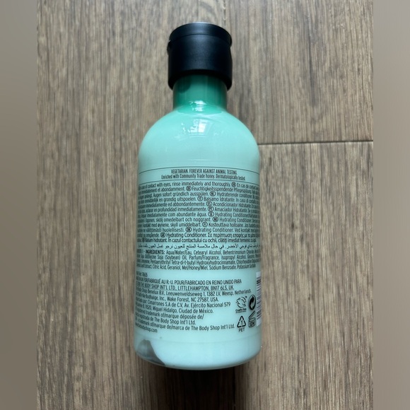 The Body Shop Fuji Green Tea Conditoner - Picture 2 of 2